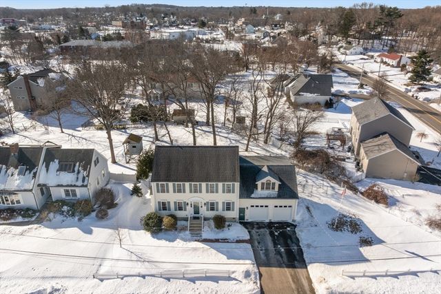 9 Davids Island Rd, Weymouth, MA 02191