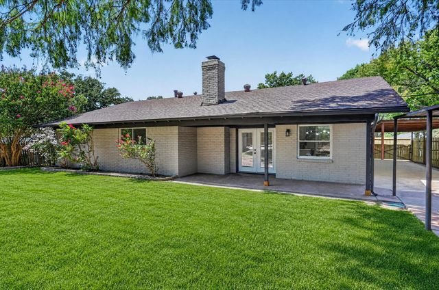 6249 Winifred Drive, Fort Worth, TX 76133