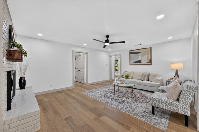6249 Winifred Drive, Fort Worth, TX 76133