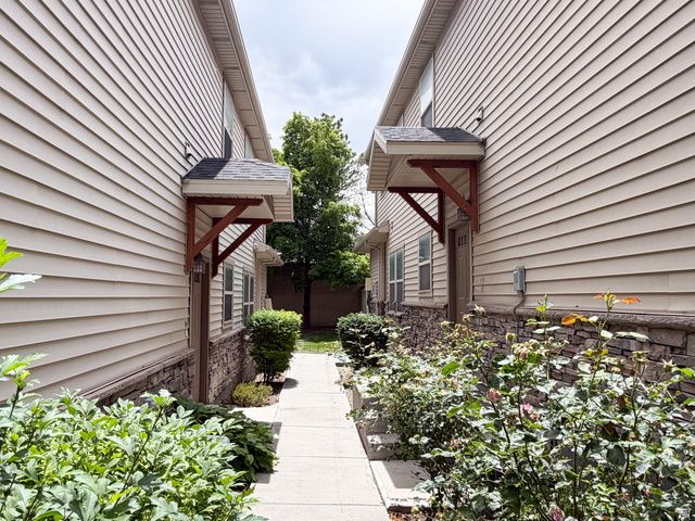 1409 W STONE MEADOW DR, West Jordan, UT 84088