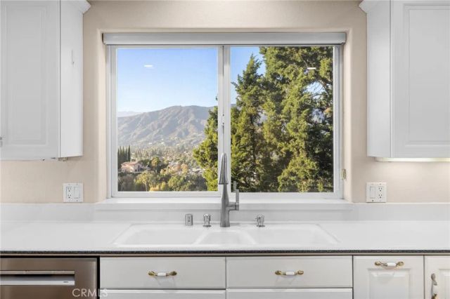 705 Beaverbrook, Glendora, CA 91740