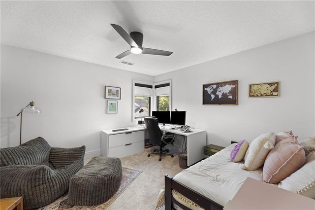 2215 SW Hook Farm Drive, Lee's Summit, MO 64082