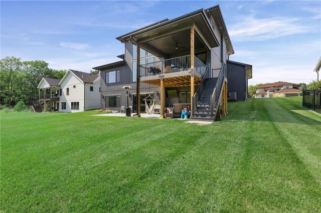 2215 SW Hook Farm Drive, Lee's Summit, MO 64082
