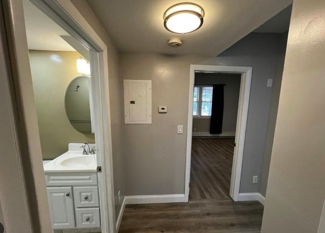 95 Norfolk St 1, Boston, MA 02124