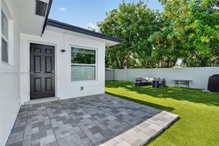 7860 NW 10th Street, Pembroke Pines, FL 33024