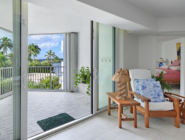 2860 S Ocean Boulevard 311, Palm Beach, FL 33480