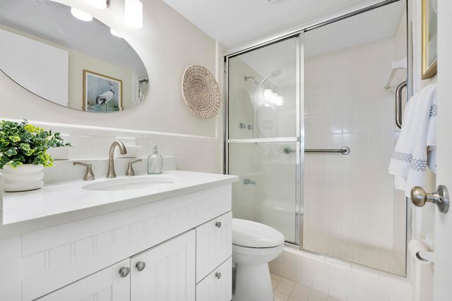 60 Venetian Drive 105n, Delray Beach, FL 33483