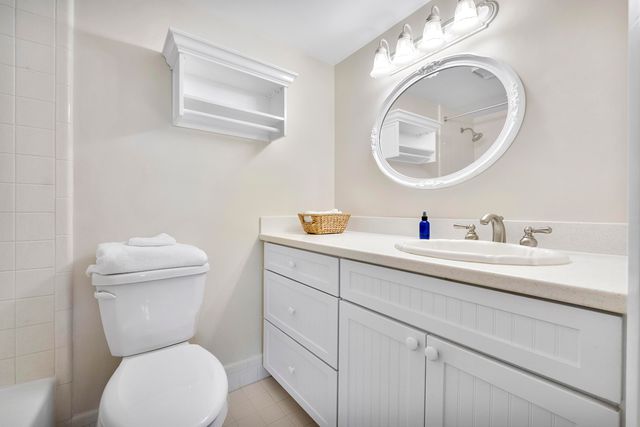 60 Venetian Drive 105n, Delray Beach, FL 33483