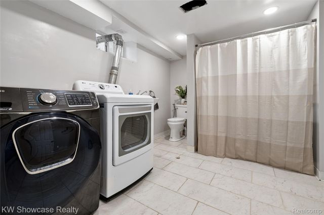 30553 Barton Street, Garden City, MI 48135
