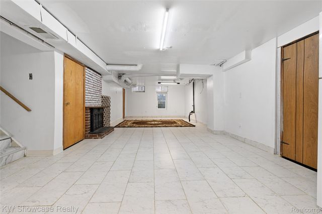 30553 Barton Street, Garden City, MI 48135