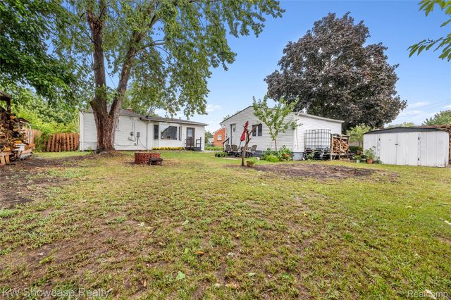 30553 Barton Street, Garden City, MI 48135