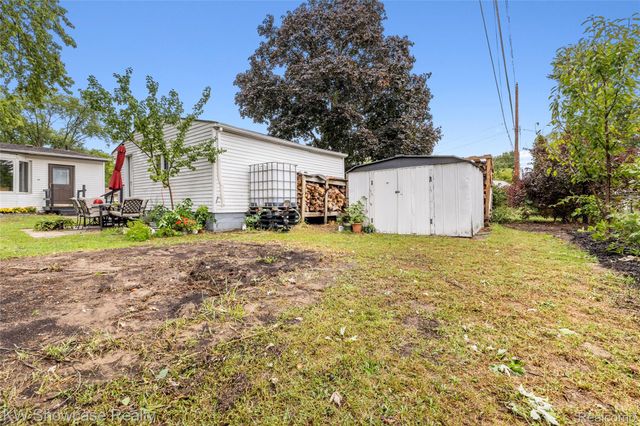 30553 Barton Street, Garden City, MI 48135
