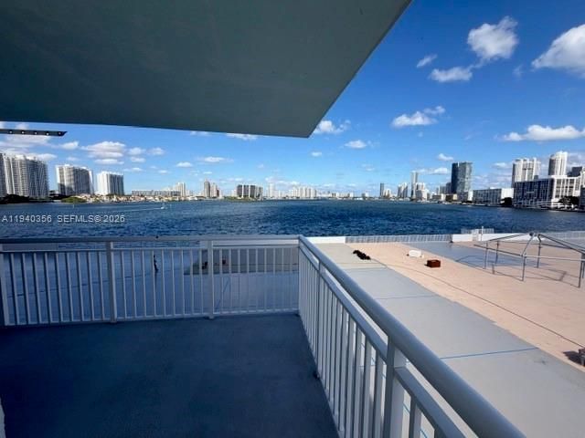 301 174th St 514, Sunny Isles Beach, FL 33160