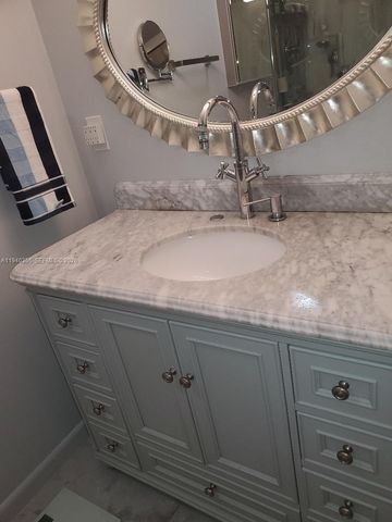 301 174th St 514, Sunny Isles Beach, FL 33160