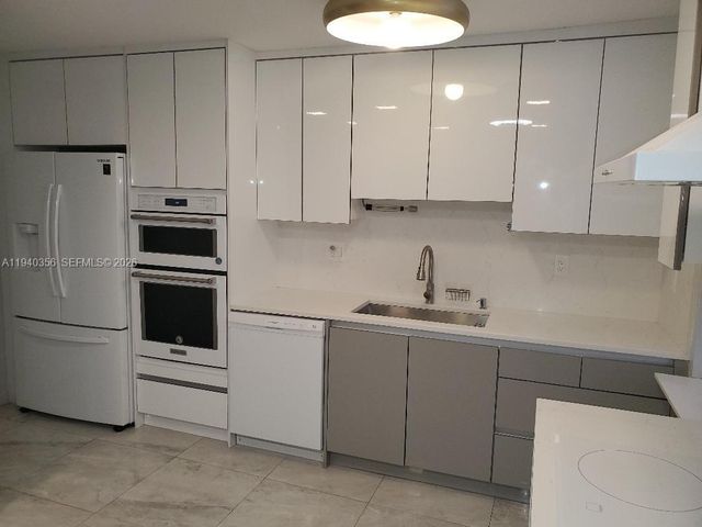 301 174th St 514, Sunny Isles Beach, FL 33160