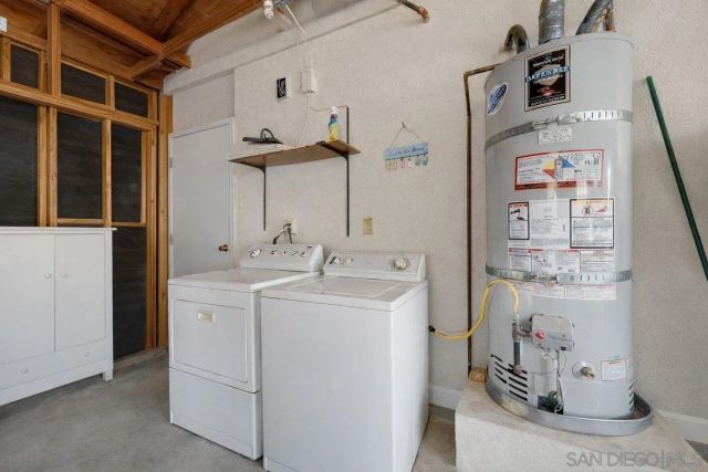 2123 Fiori Dr, Vista, CA 92084