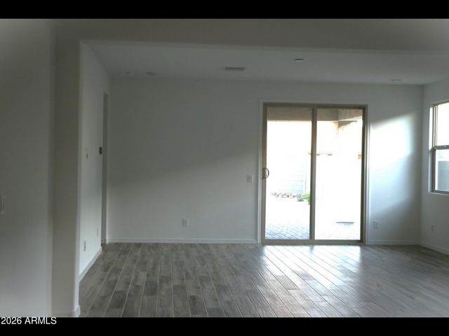 4423 W ACORN VALLEY Trail, New River, AZ 85087