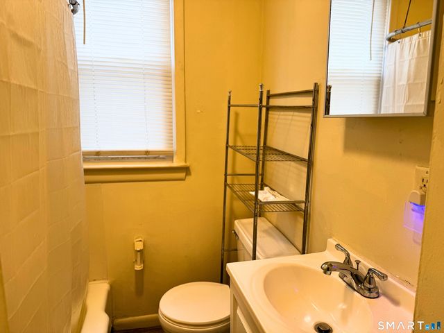 282 Front Avenue, West Haven, CT 06516