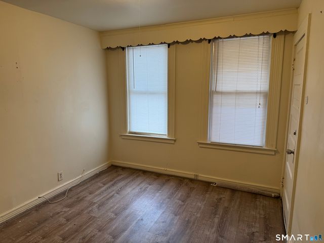 282 Front Avenue, West Haven, CT 06516