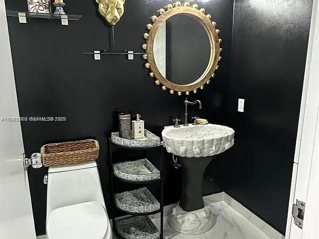 7601 E Treasure Dr 2022, North Bay Village, FL 33141