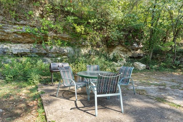 247 N Main Street, Eureka Springs, AR 72632