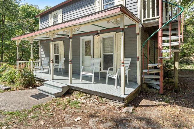 247 N Main Street, Eureka Springs, AR 72632