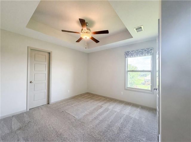 7540 N Amity Avenue, Kansas City, MO 64152