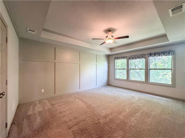 7540 N Amity Avenue, Kansas City, MO 64152