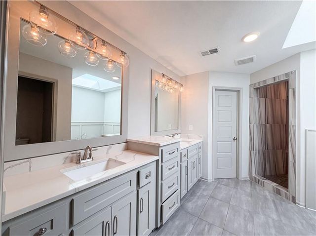7540 N Amity Avenue, Kansas City, MO 64152
