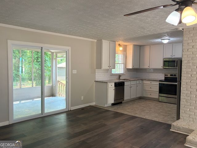 35 Chimney Ridge Trail, Stockbridge, GA 30281