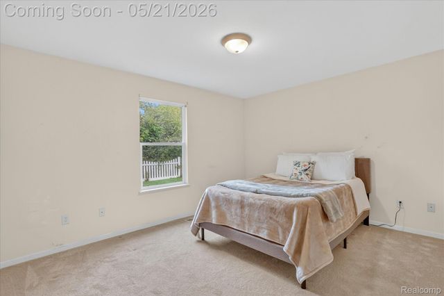 1607 Cedarwood Drive, Flushing, MI 48433
