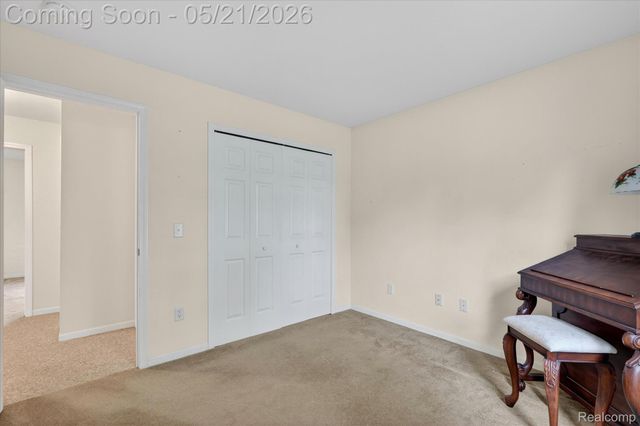 1607 Cedarwood Drive, Flushing, MI 48433