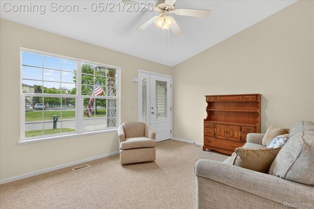 1607 Cedarwood Drive, Flushing, MI 48433