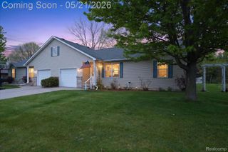 1607 Cedarwood Drive, Flushing, MI 48433