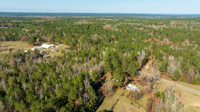 23684 Fm 227 E, Kennard, TX 75847