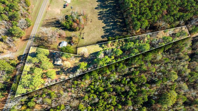 23684 Fm 227 E, Kennard, TX 75847