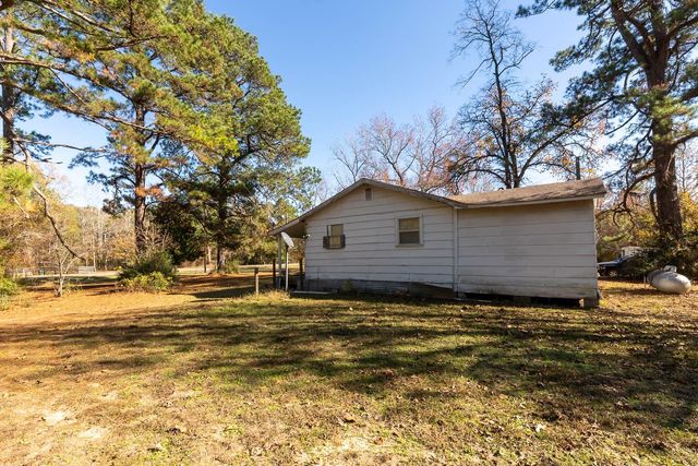 23684 Fm 227 E, Kennard, TX 75847