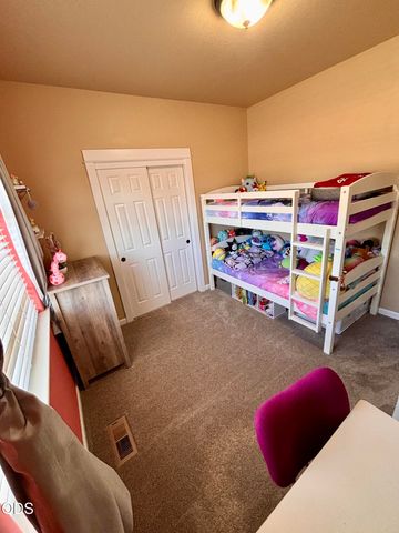 3806 Valley Meadows Drive, White City, OR 97503