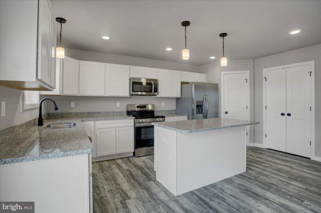 10059 PENDLETON AVE, Waynesboro, PA 17268