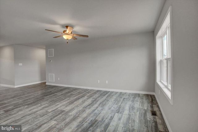 10059 PENDLETON AVE, Waynesboro, PA 17268