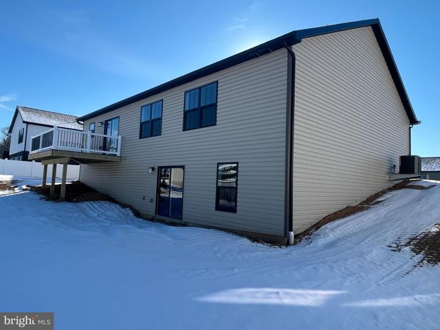 10059 PENDLETON AVE, Waynesboro, PA 17268