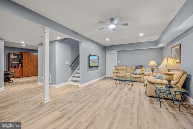 420 WINEBRENNER RD, Martinsburg, WV 25404