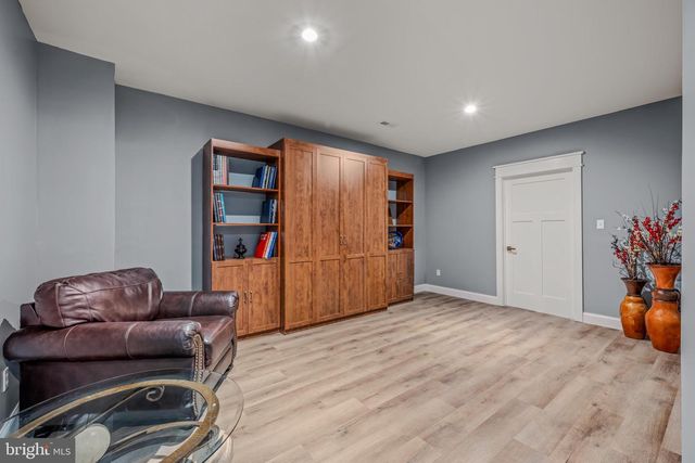 420 WINEBRENNER RD, Martinsburg, WV 25404