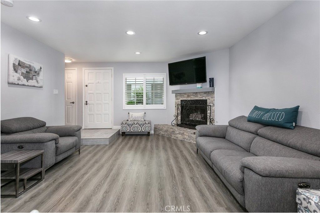 Image 2 of property listing at 618 N Howard Street 128, Glendale, CA 91206
