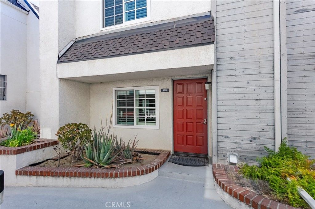Image 22 of property listing at 618 N Howard Street 128, Glendale, CA 91206