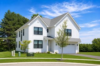 22075 W Casa Bella View, Kildeer, IL 60047