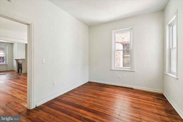 5904 W GIRARD AVE, Philadelphia, PA 19151