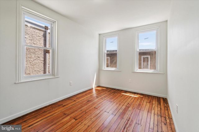 5904 W GIRARD AVE, Philadelphia, PA 19151