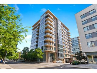 1930 S RIVER Dr W504, Portland, OR 97201