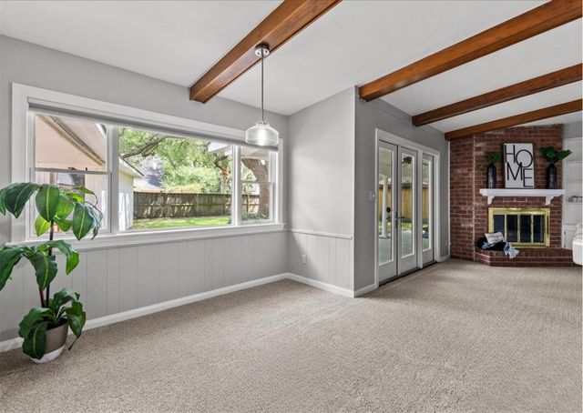 606 Forest Lake Drive, Seabrook, TX 77586